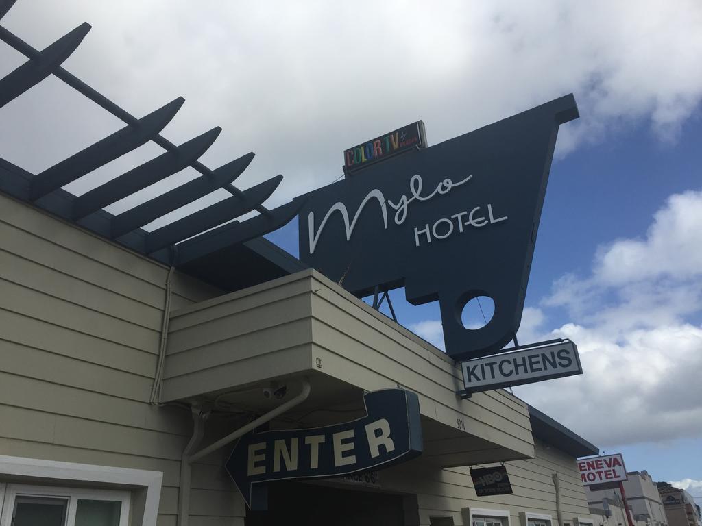 Mylo Hotel Daly City Bagian luar foto