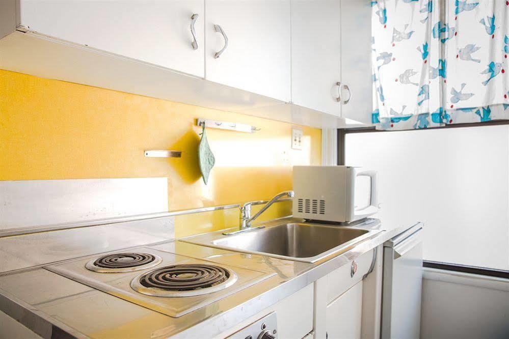 Mylo Hotel Daly City Bagian luar foto